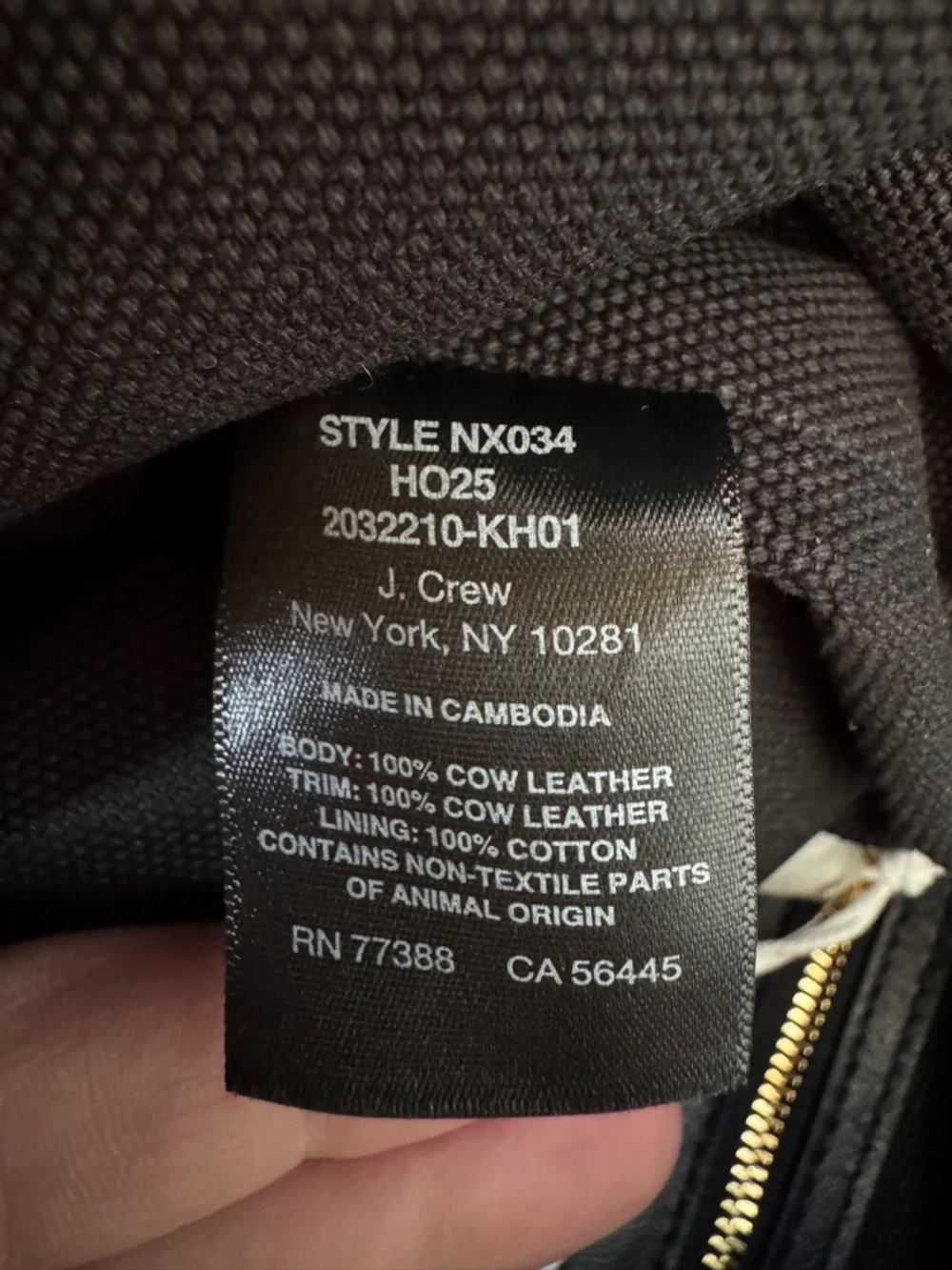 NWT MADEWELL Essential Belted Bucket Tote Juniper Berry Navy Suede Gold Hardware - Picture 16 of 16